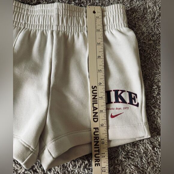 Nike Trend Girl's shorts Sz Xs - Picture 12 of 14